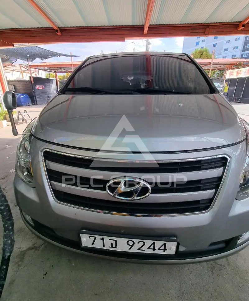 2018 Hyundai Starex