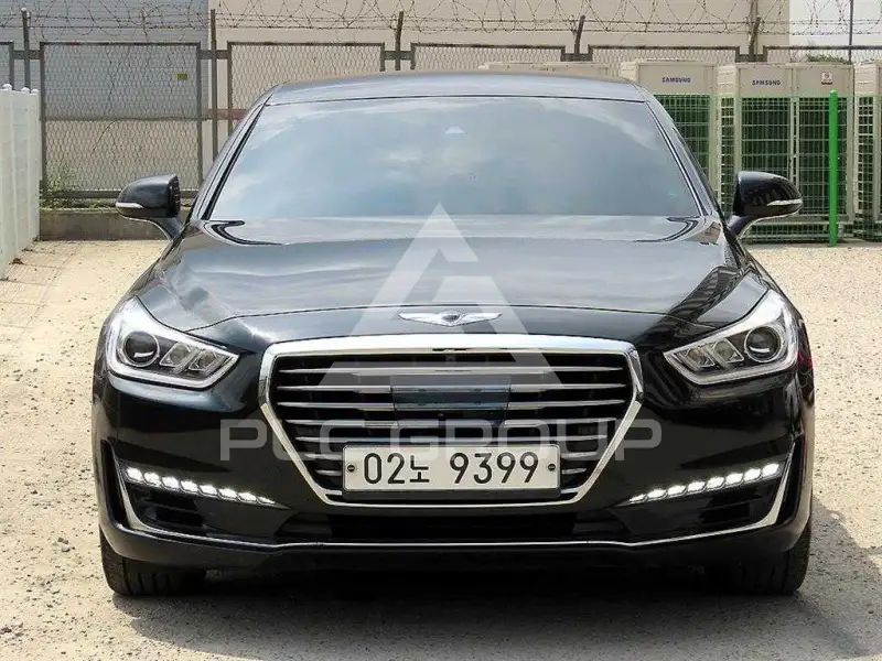 2018 Genesis G90