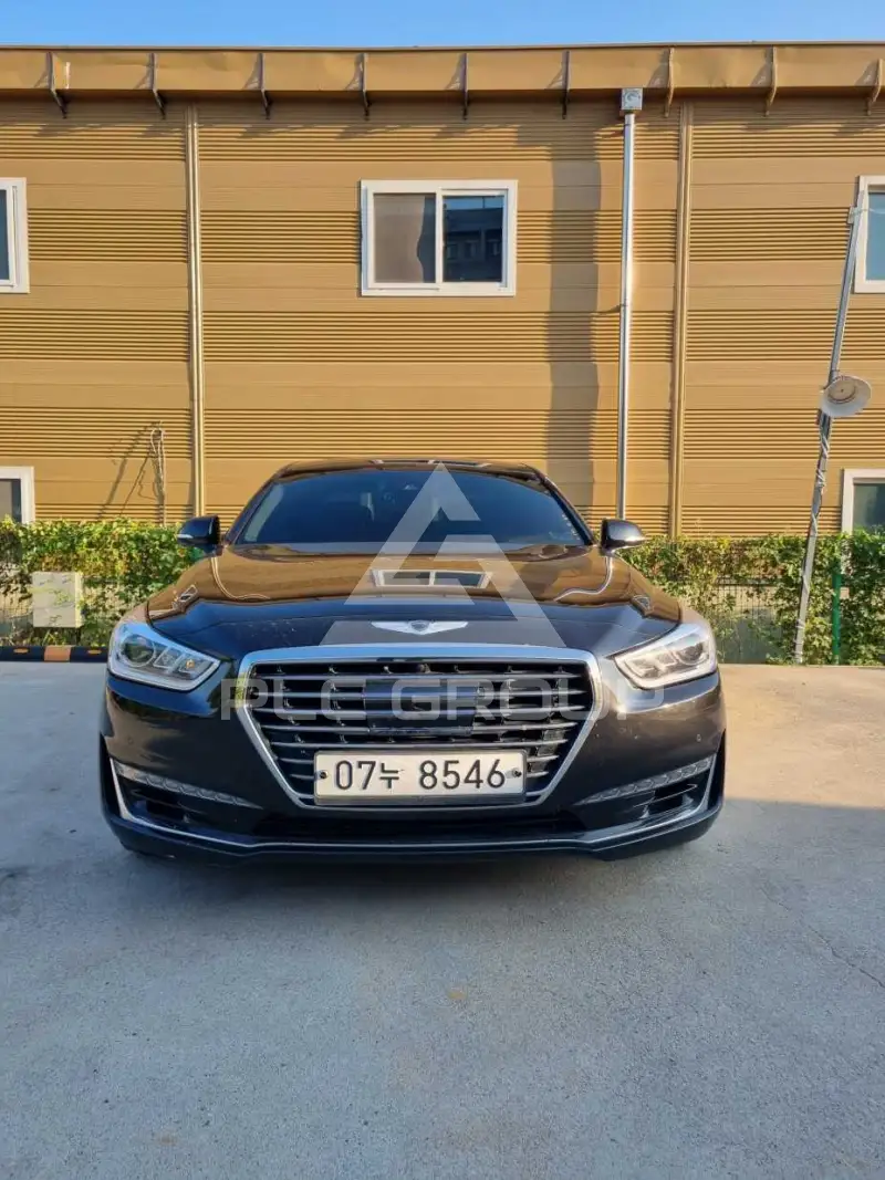 2018 Genesis G90