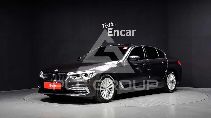 2019 BMW 520