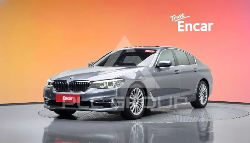 2019 BMW 520