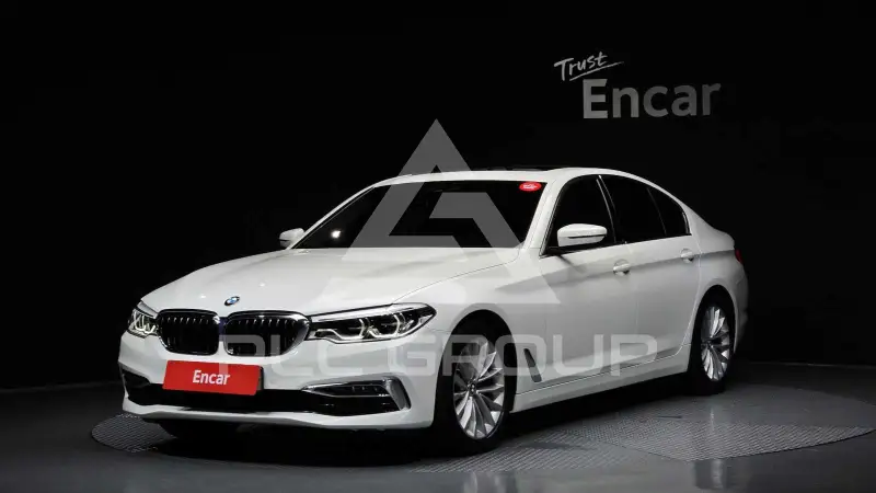 2019 BMW 520