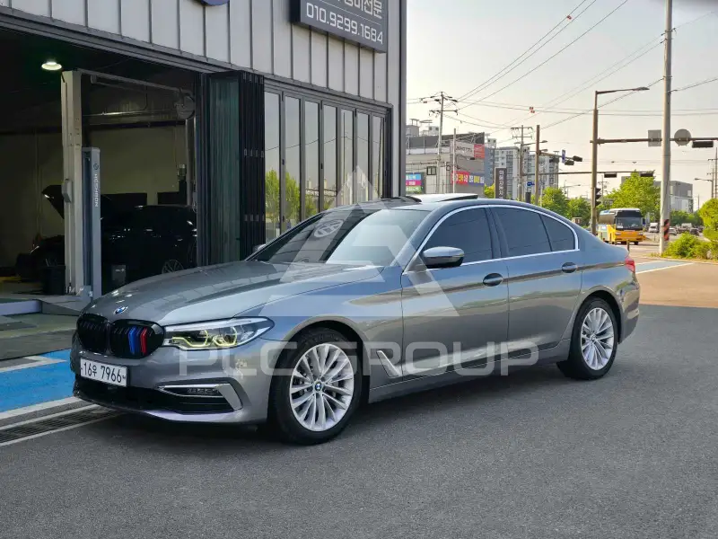 2019 BMW 530