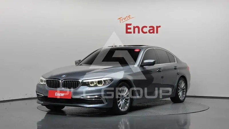 2019 BMW 520