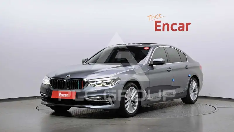 2019 BMW 520