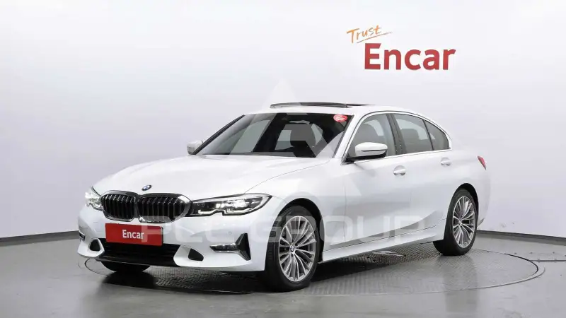 2019 BMW 320