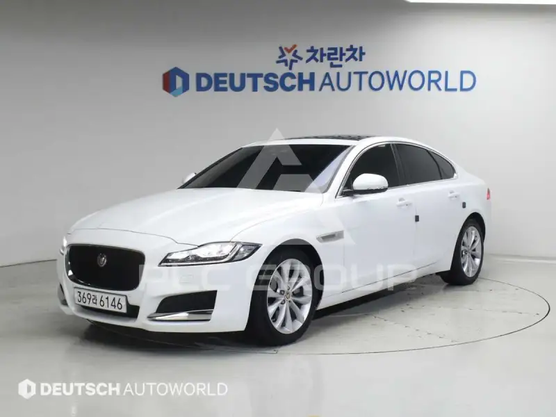2019 Jaguar XF
