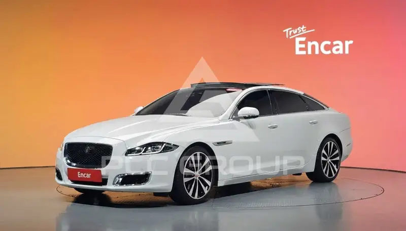 2019 Jaguar XJ