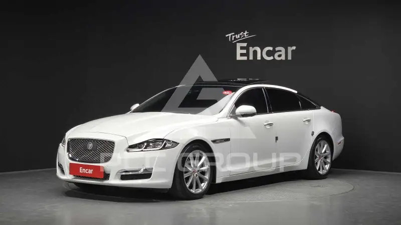 2019 Jaguar XJ