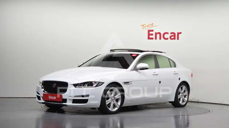 2019 Jaguar XE