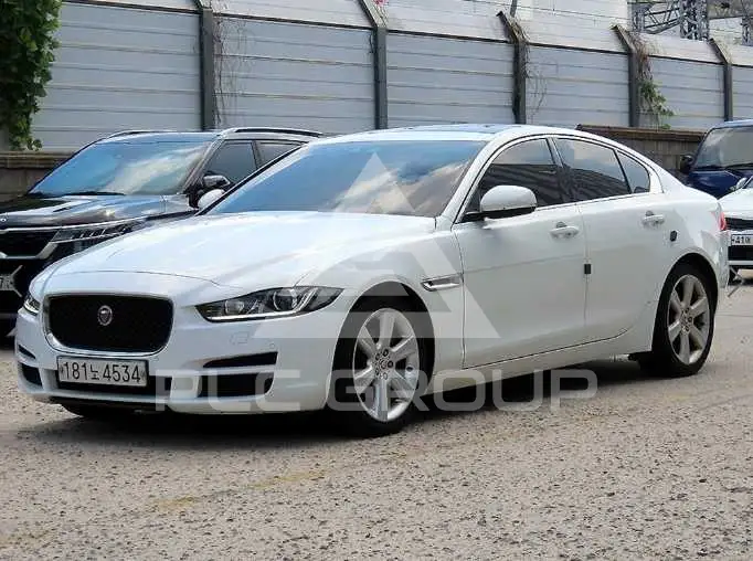 2019 Jaguar XE