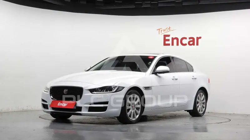 2019 Jaguar XE