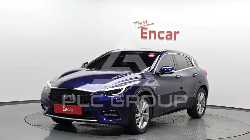 2019 Infinity Q30