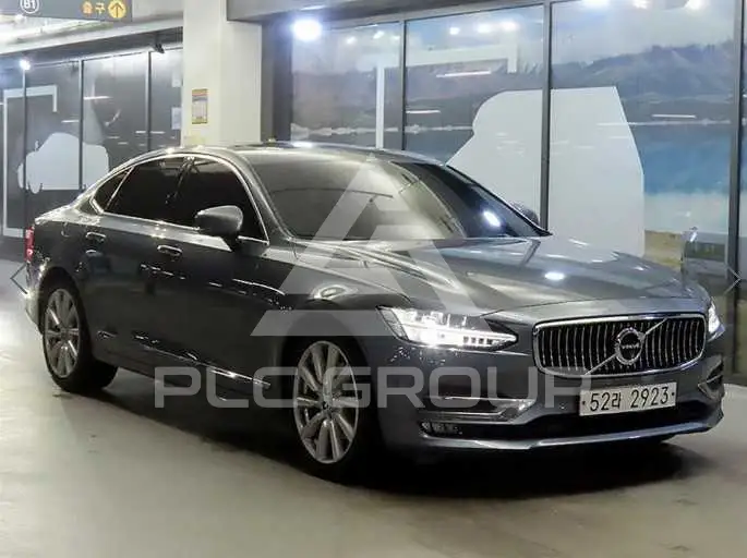 2019 Volvo S90