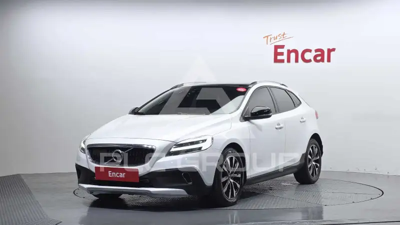 2019 Volvo V40