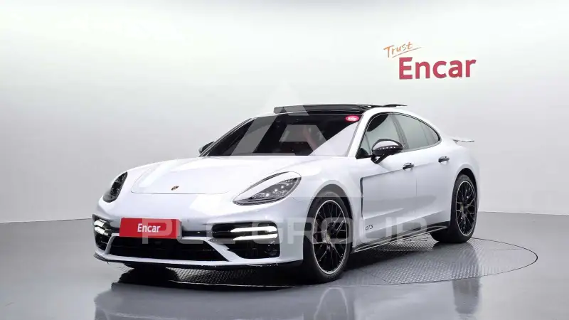 2019 Porsche Panamera