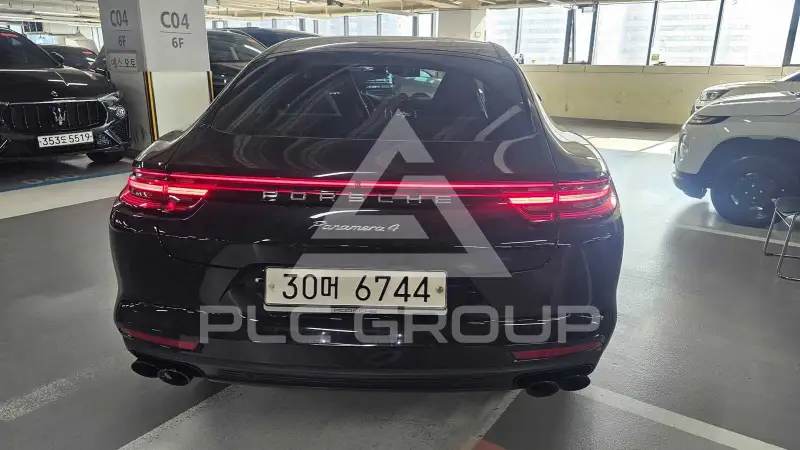 2019 Porsche Panamera