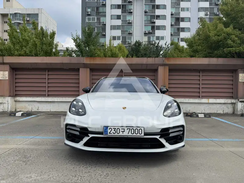 2019 Porsche Panamera