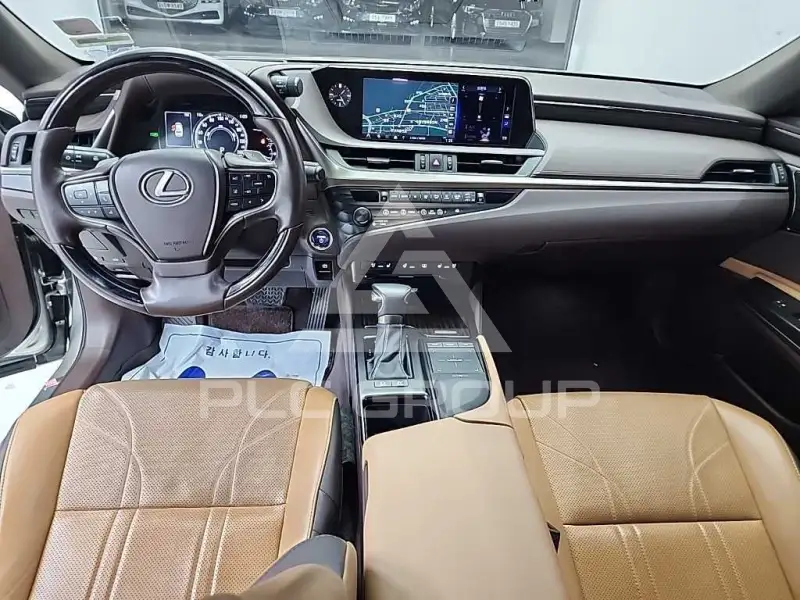 2019 Lexus ES