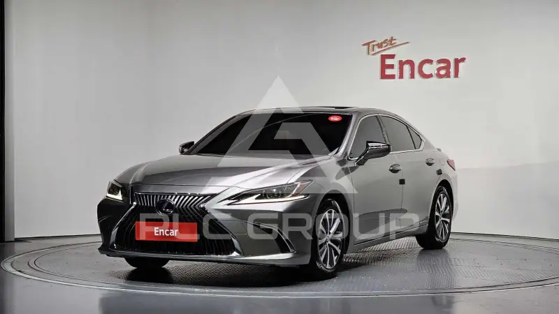 2019 Lexus ES