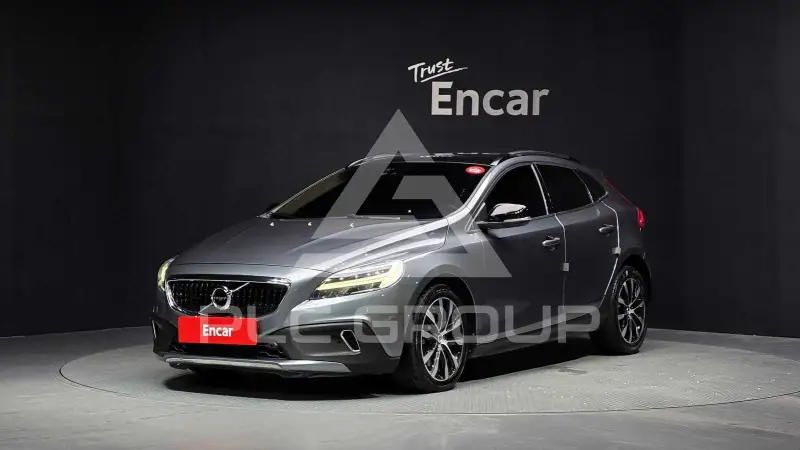 2019 Volvo V40
