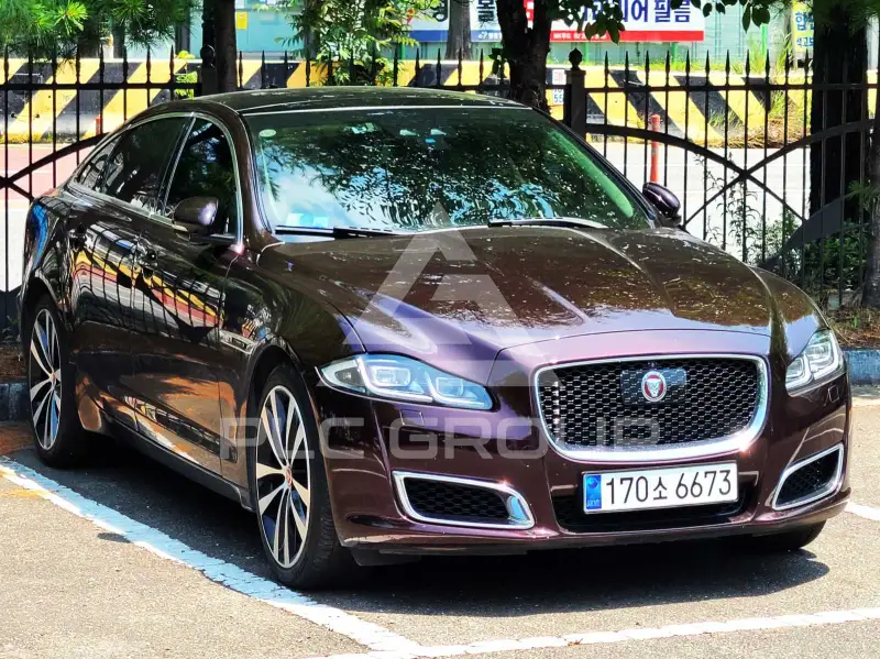 2019 Jaguar XJ