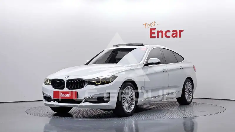 2020 BMW 320