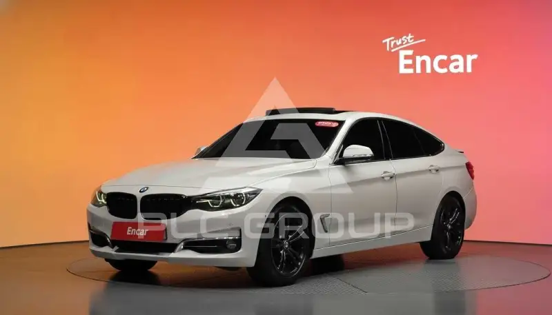 2020 BMW 320