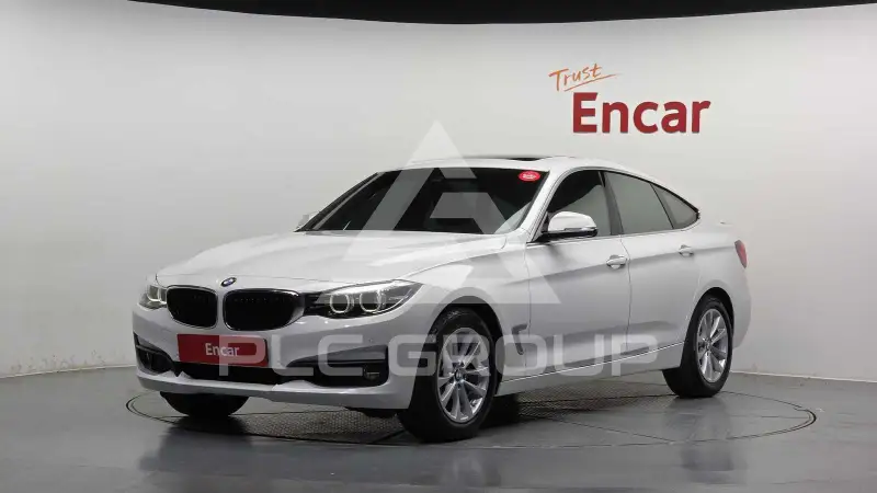 2020 BMW 320
