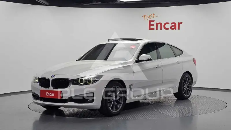 2020 BMW 320