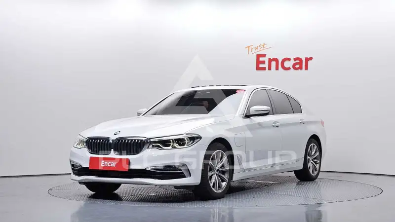 2020 BMW 530