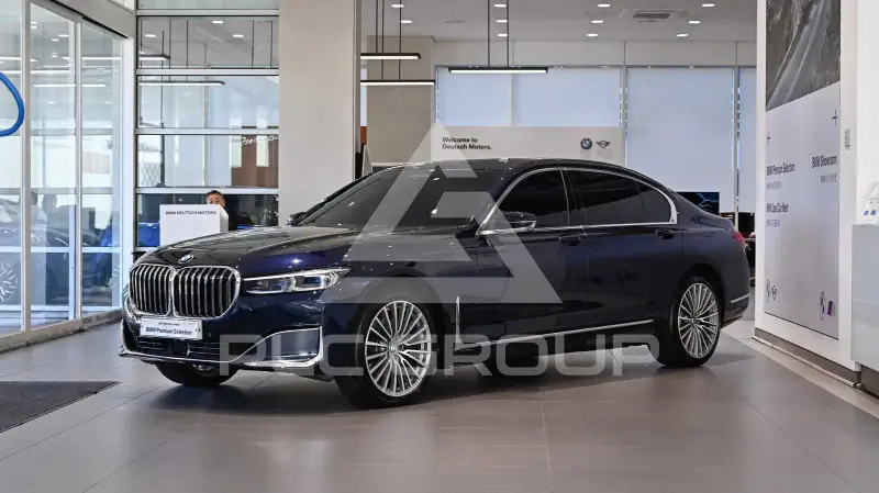 2020 BMW 740