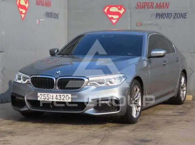 2020 BMW 520