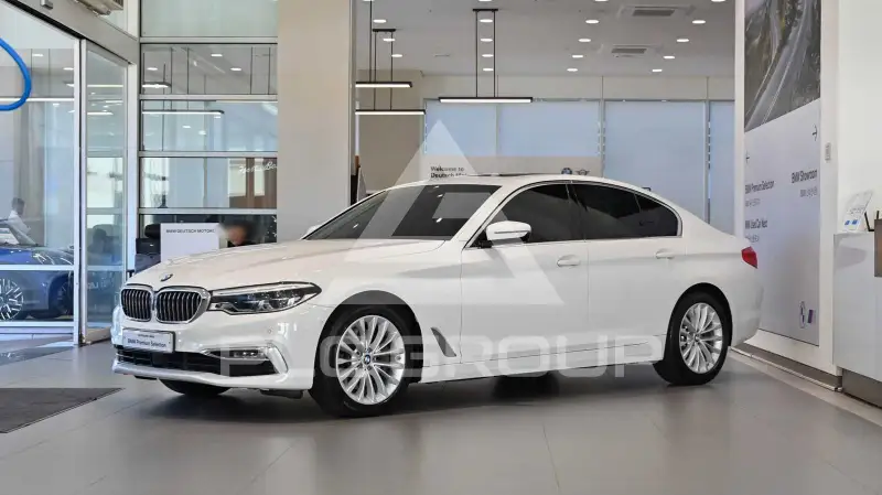2020 BMW 530