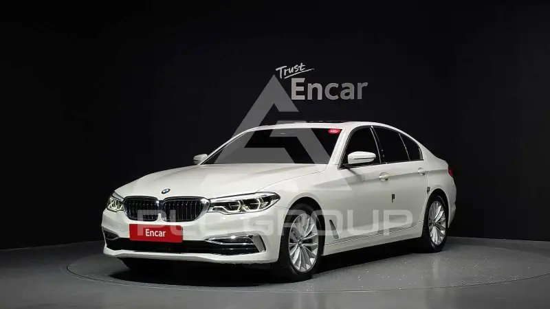 2020 BMW 530
