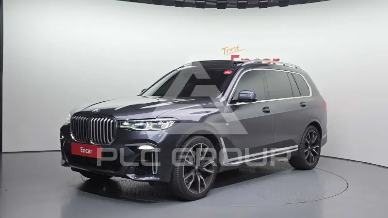 2020 BMW X7M