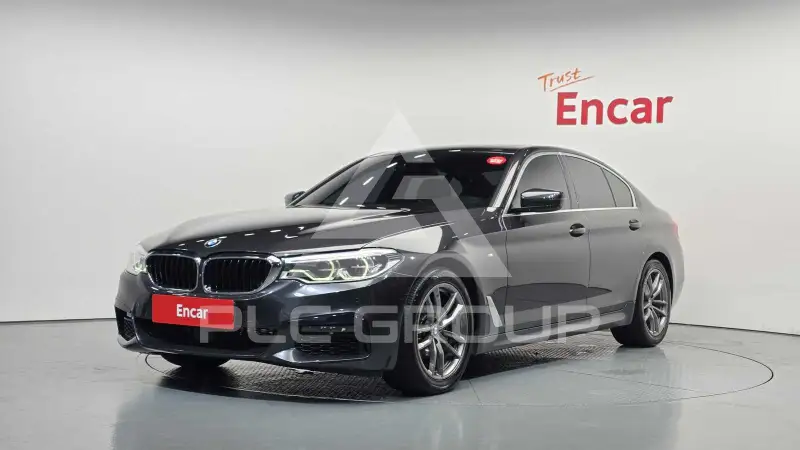 2020 BMW 520