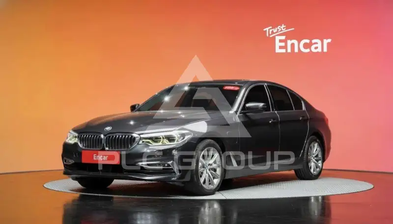 2020 BMW 530