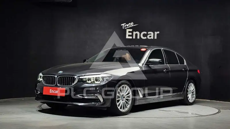 2020 BMW 520