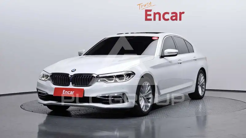 2020 BMW 520