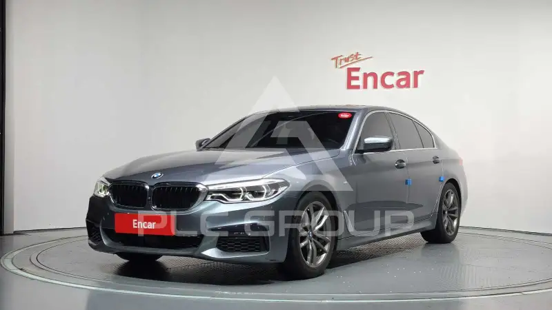2020 BMW 520