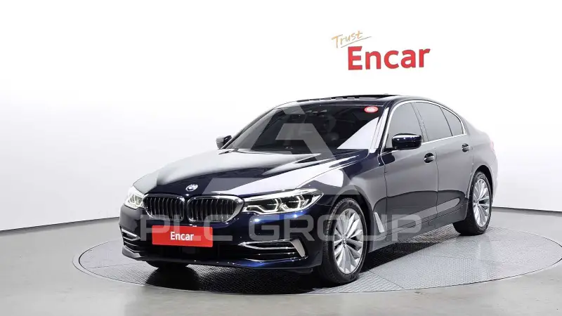 2020 BMW 520