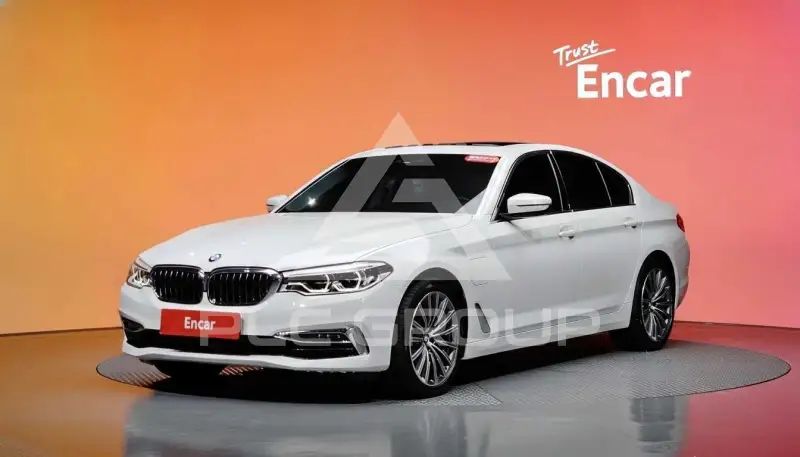 2020 BMW 530