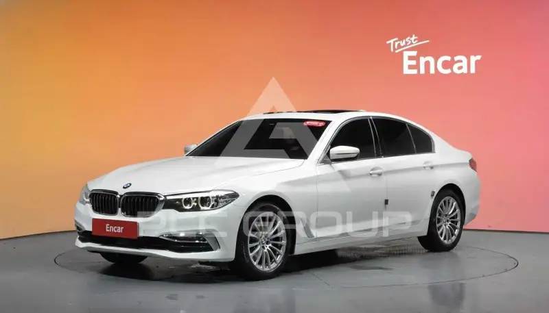 2020 BMW 520