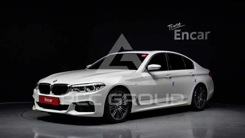 2020 BMW 520