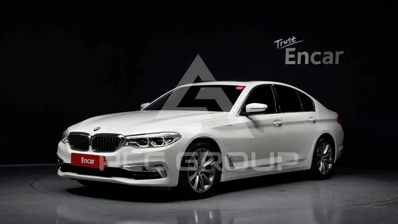 2020 BMW 530