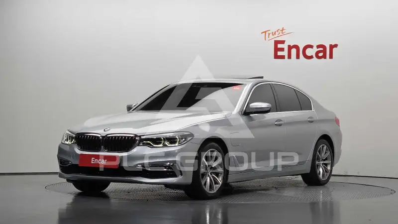 2020 BMW 530