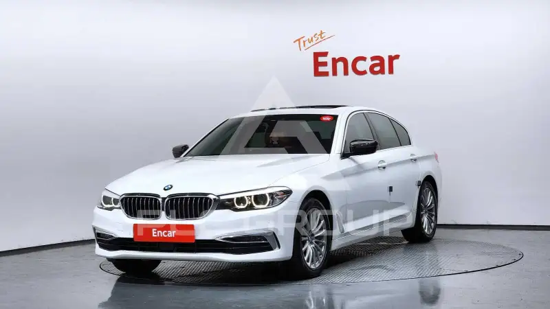 2020 BMW 520