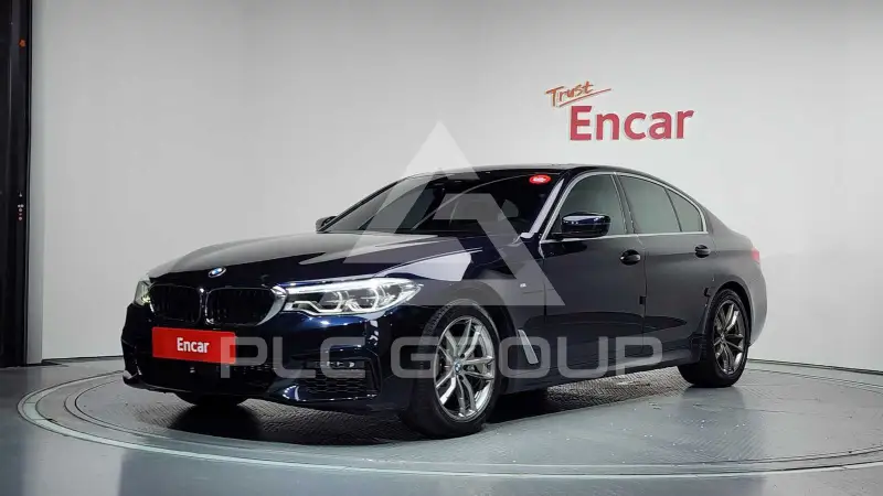 2020 BMW 520
