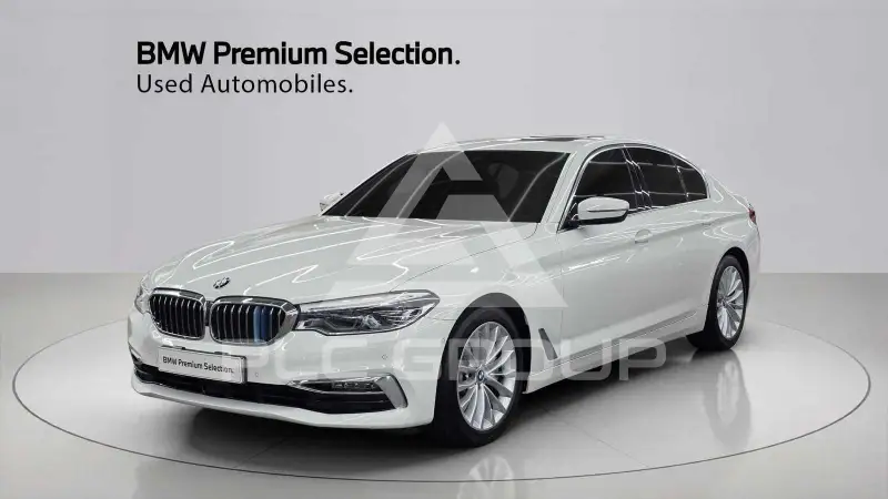 2020 BMW 530